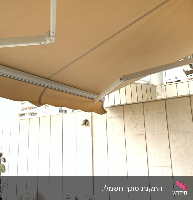 סוכך בד בצבע בז